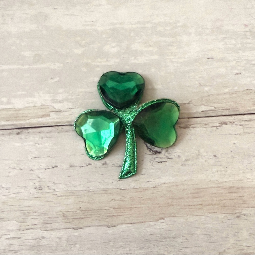 Shamrock St Patrick’s Day Pin Brooch Jewelry Green Color 2in Wide
